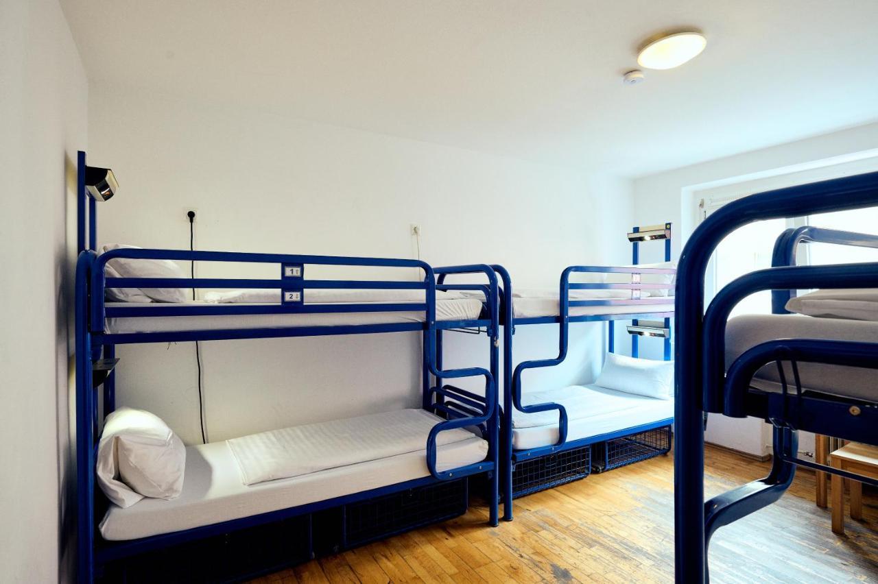 Auberge de jeunesse The 4you & *