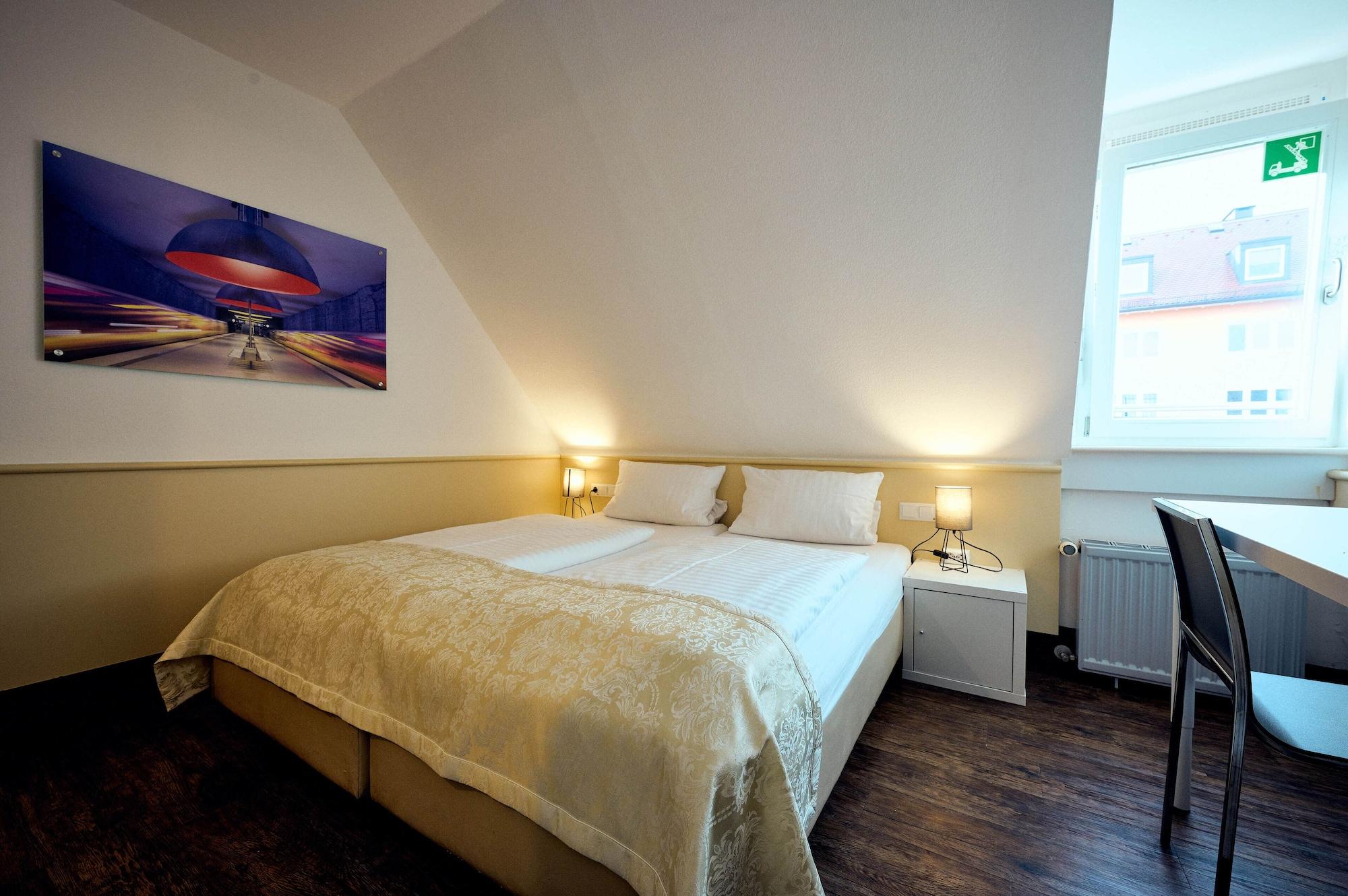 The 4you & Auberge de jeunesse Munich