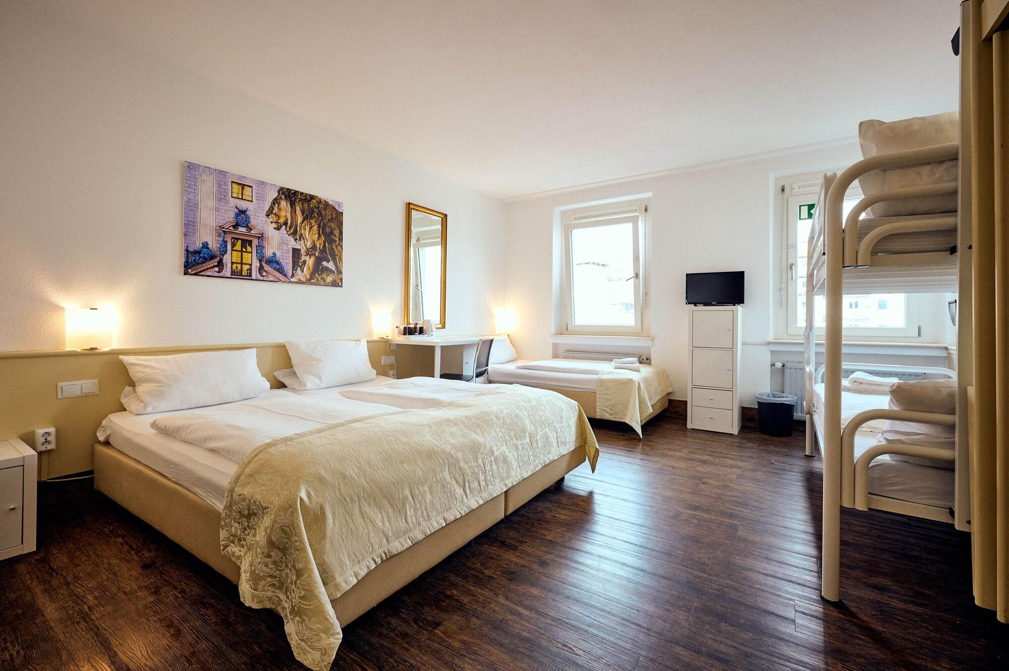 The 4you Hostel&hotel Hostal *