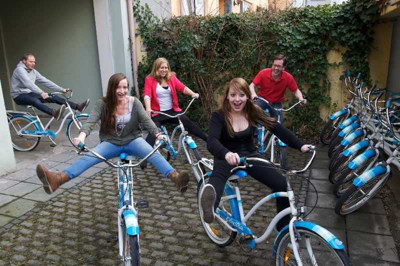 Auberge de jeunesse The 4you & *