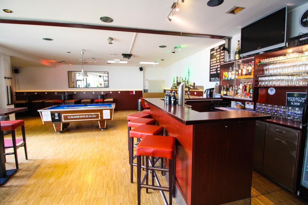 Auberge de jeunesse The 4you & *